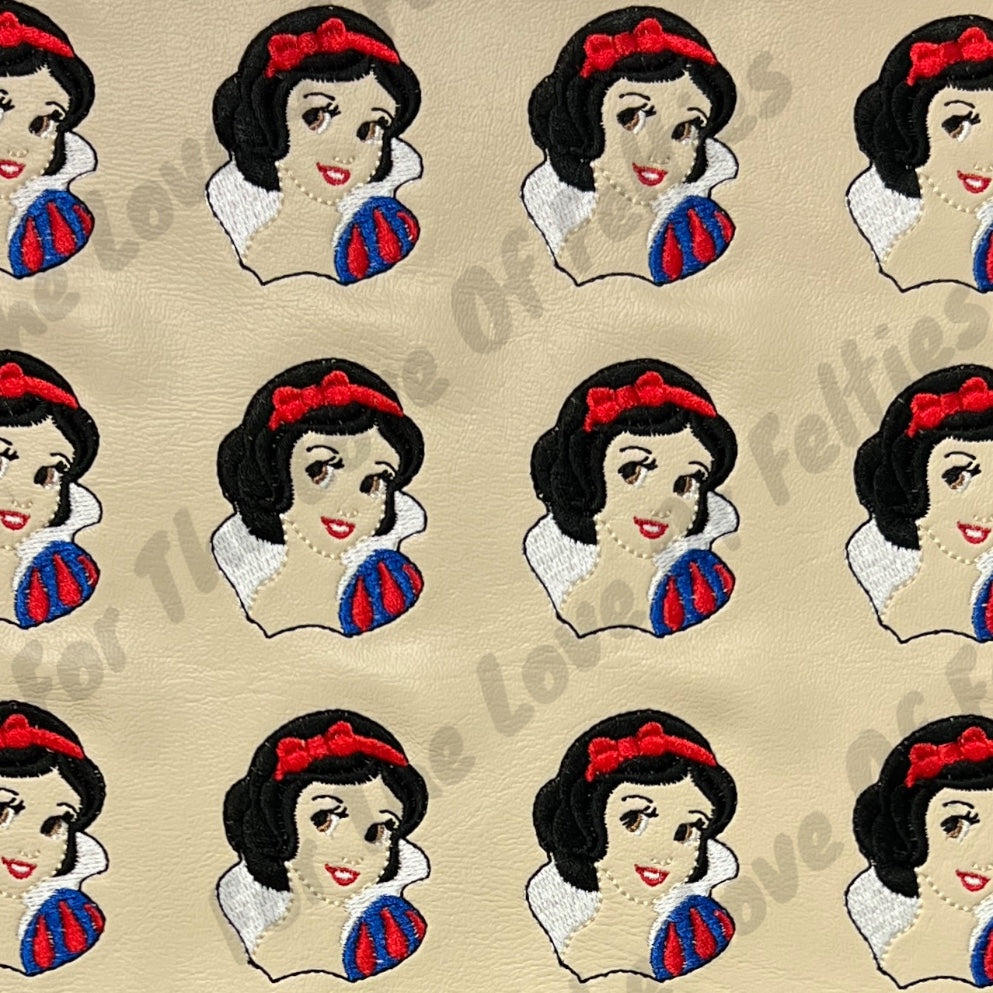 Poison Apple Princess Feltie