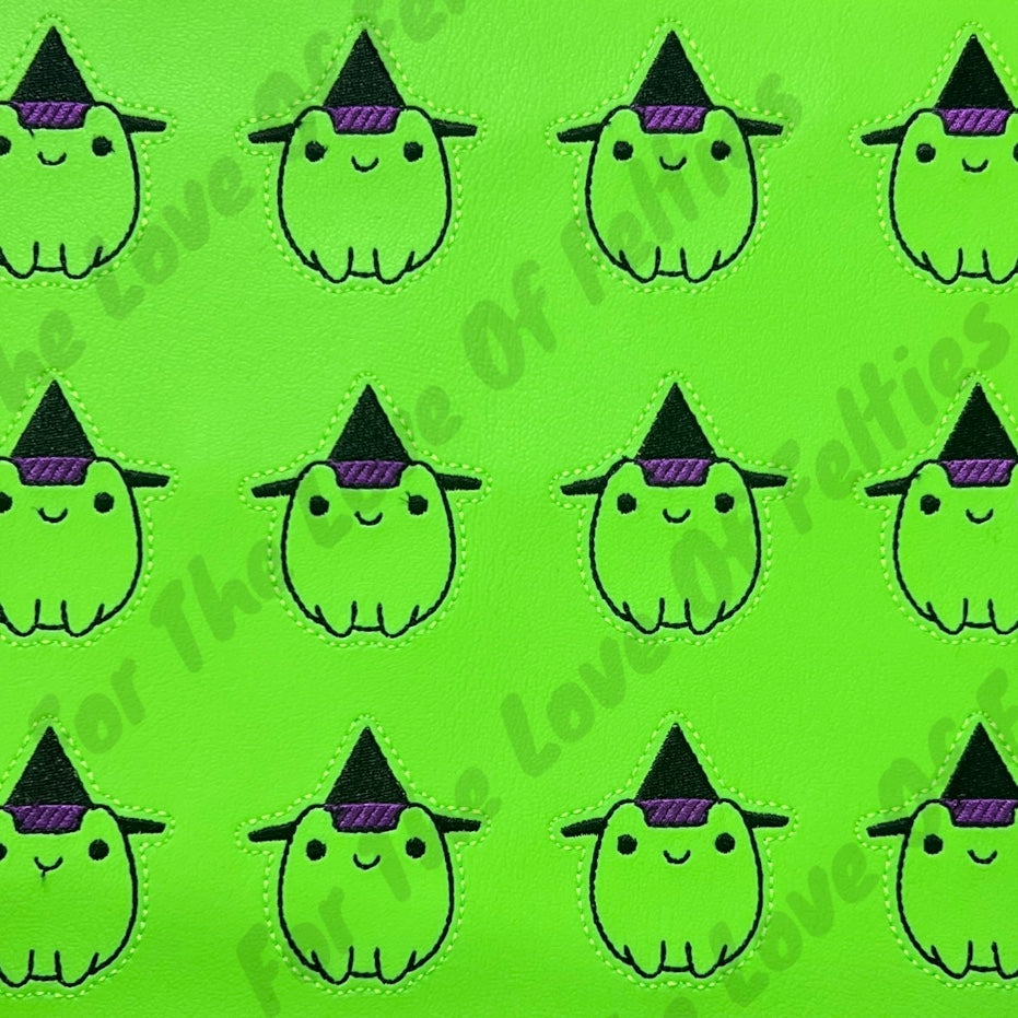 Witch Frog Feltie