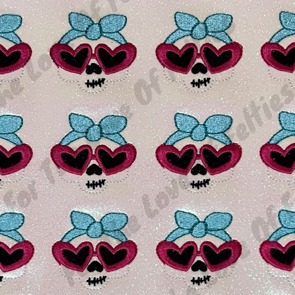 Skull With Heart Glasses Feltie