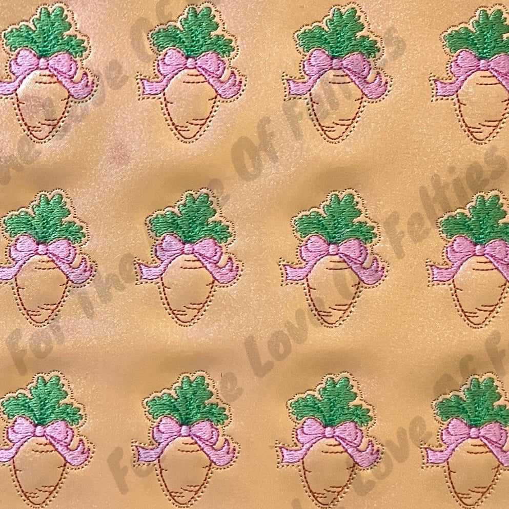 Carrot With Pink Bow Feltie