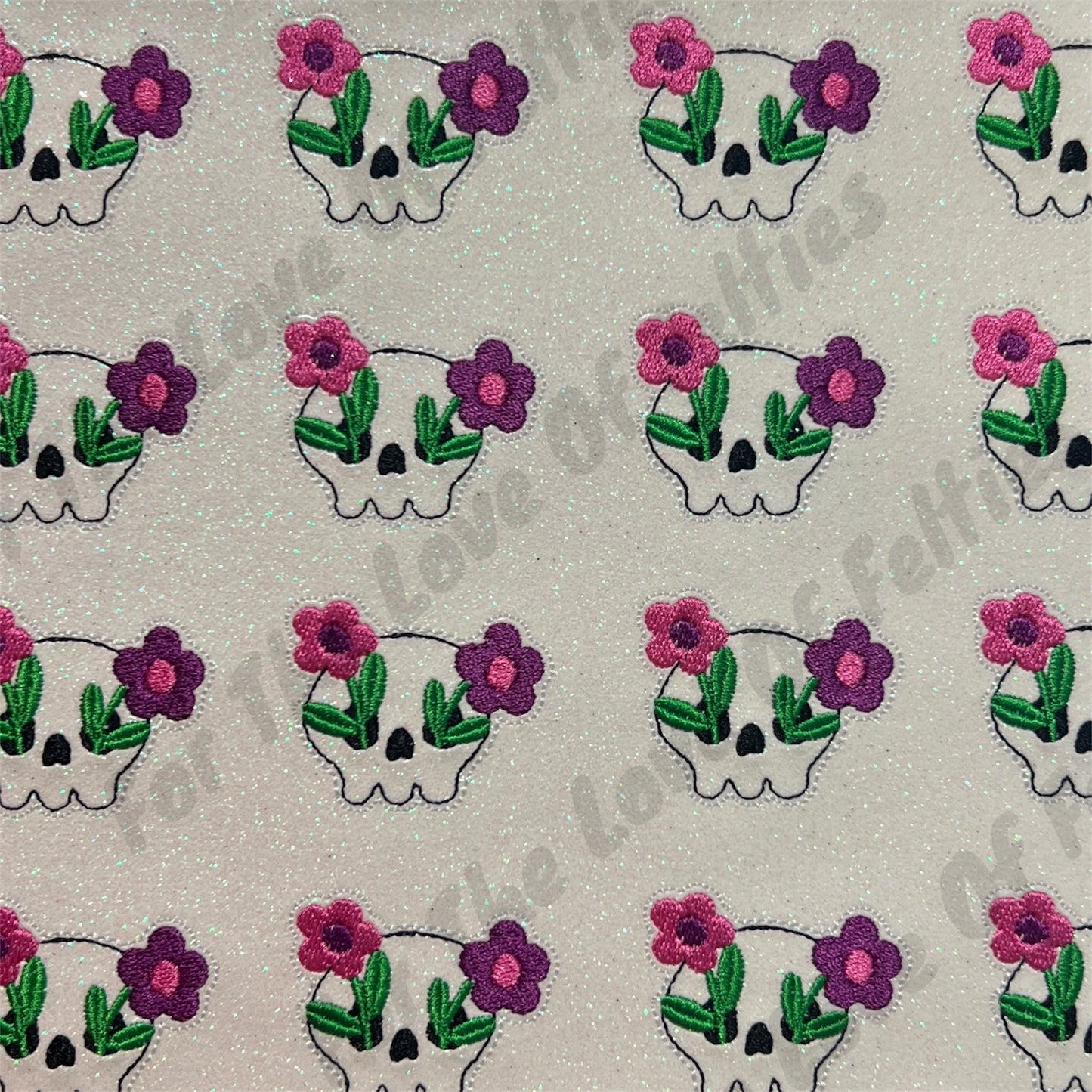 Retro Skull Feltie