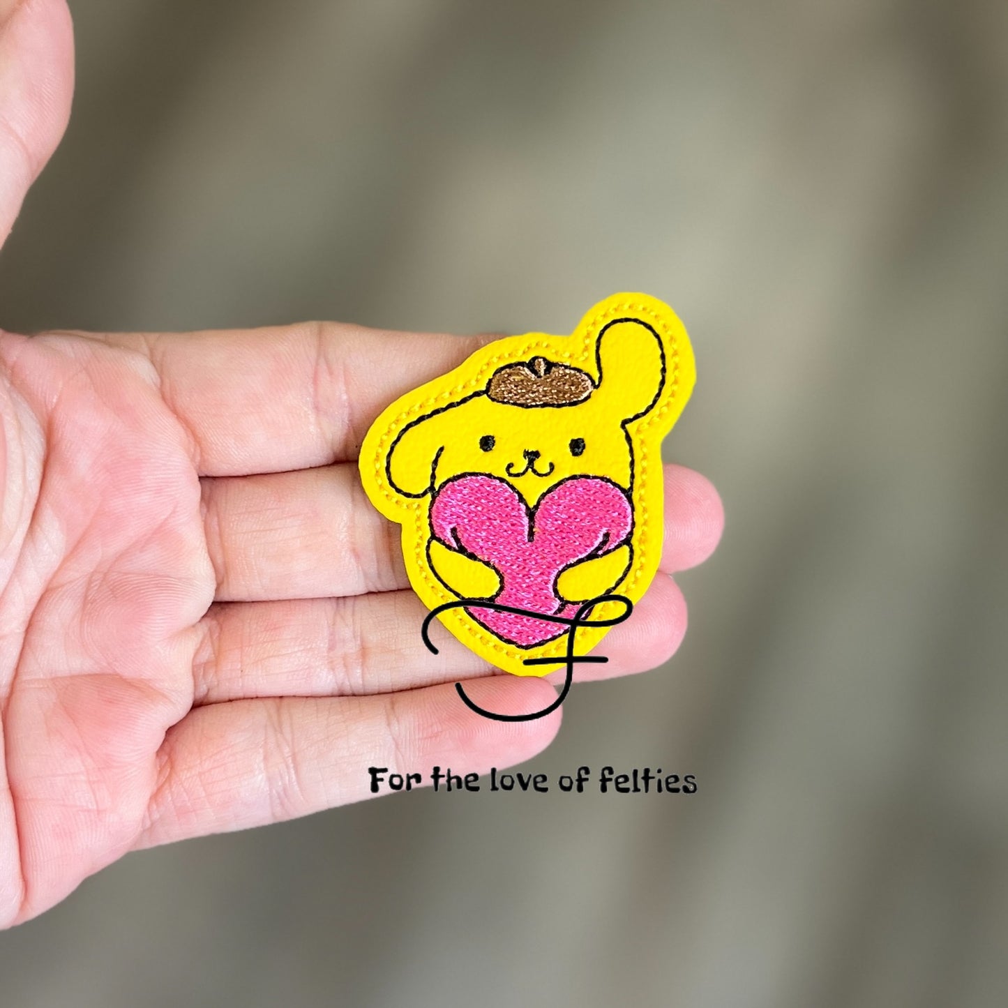 Pompompurin Pocket Hug Feltie