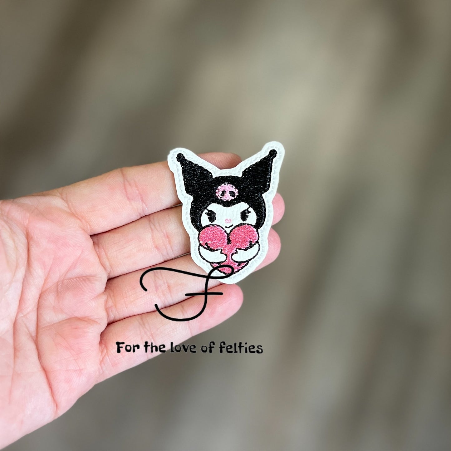 Kuromi Pocket Hug Feltie