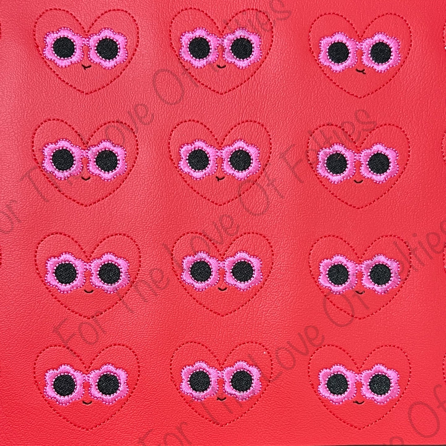 Heart With Flower Glasses Feltie