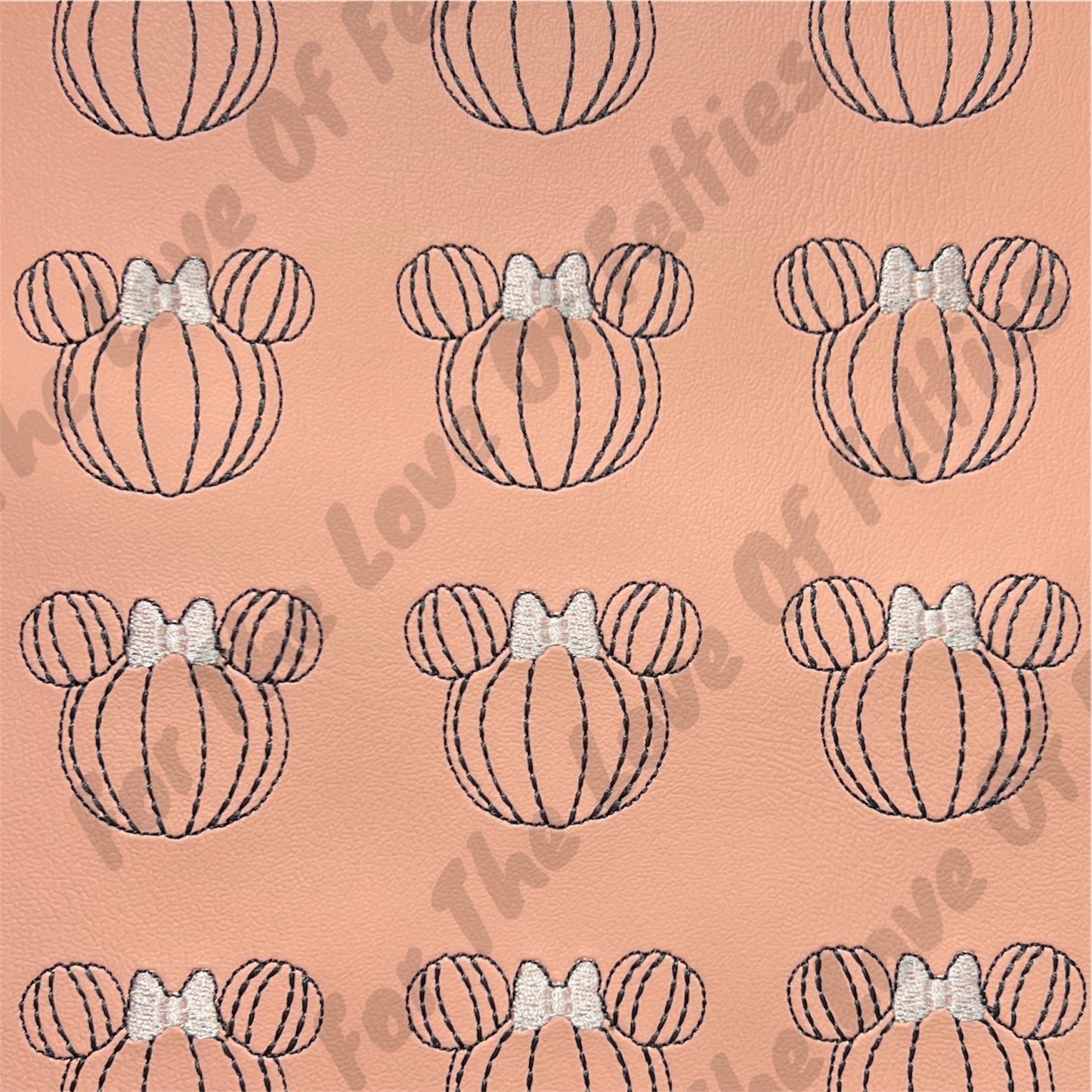 Ms. Mouse Pumpkin Feltie