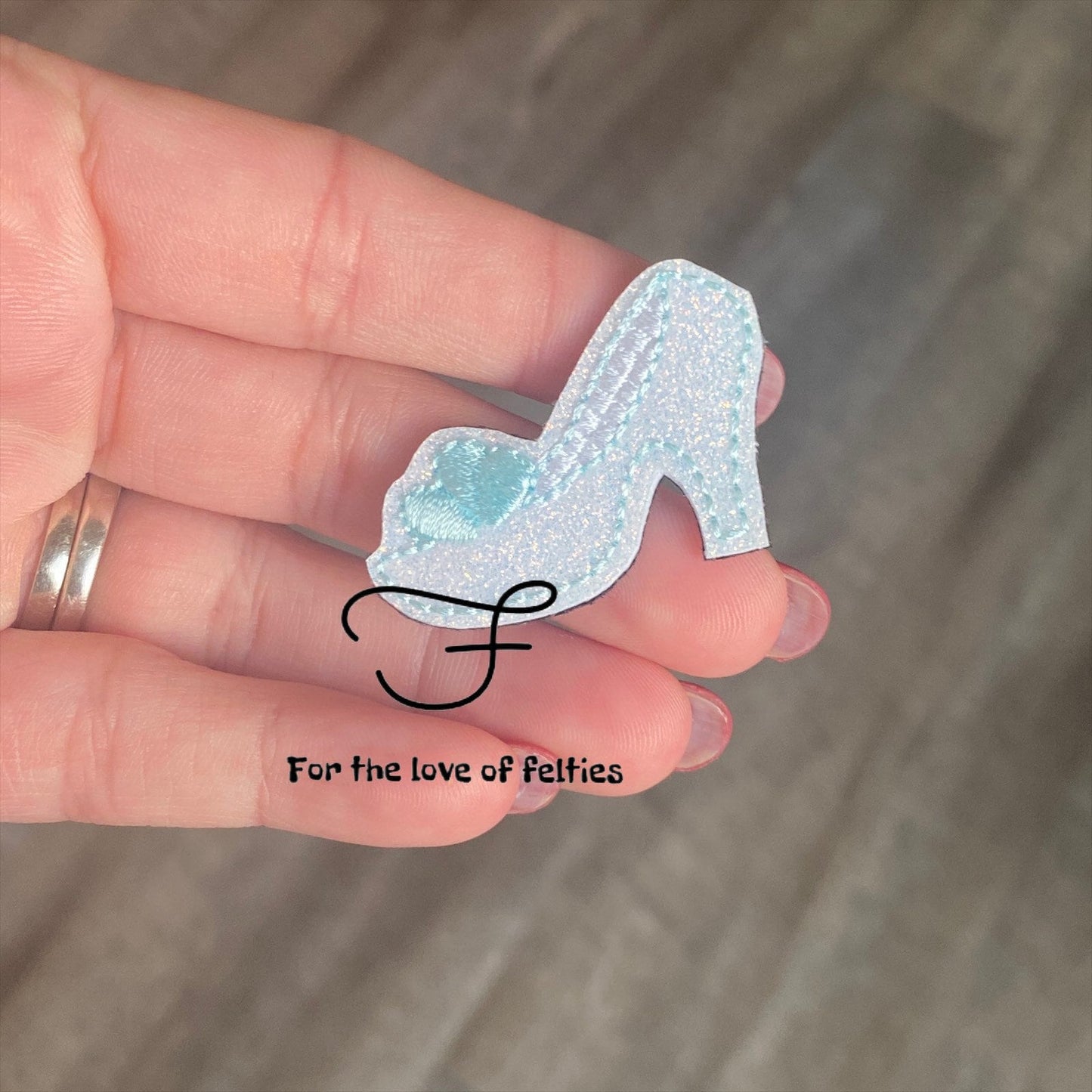 Glass slipper Feltie