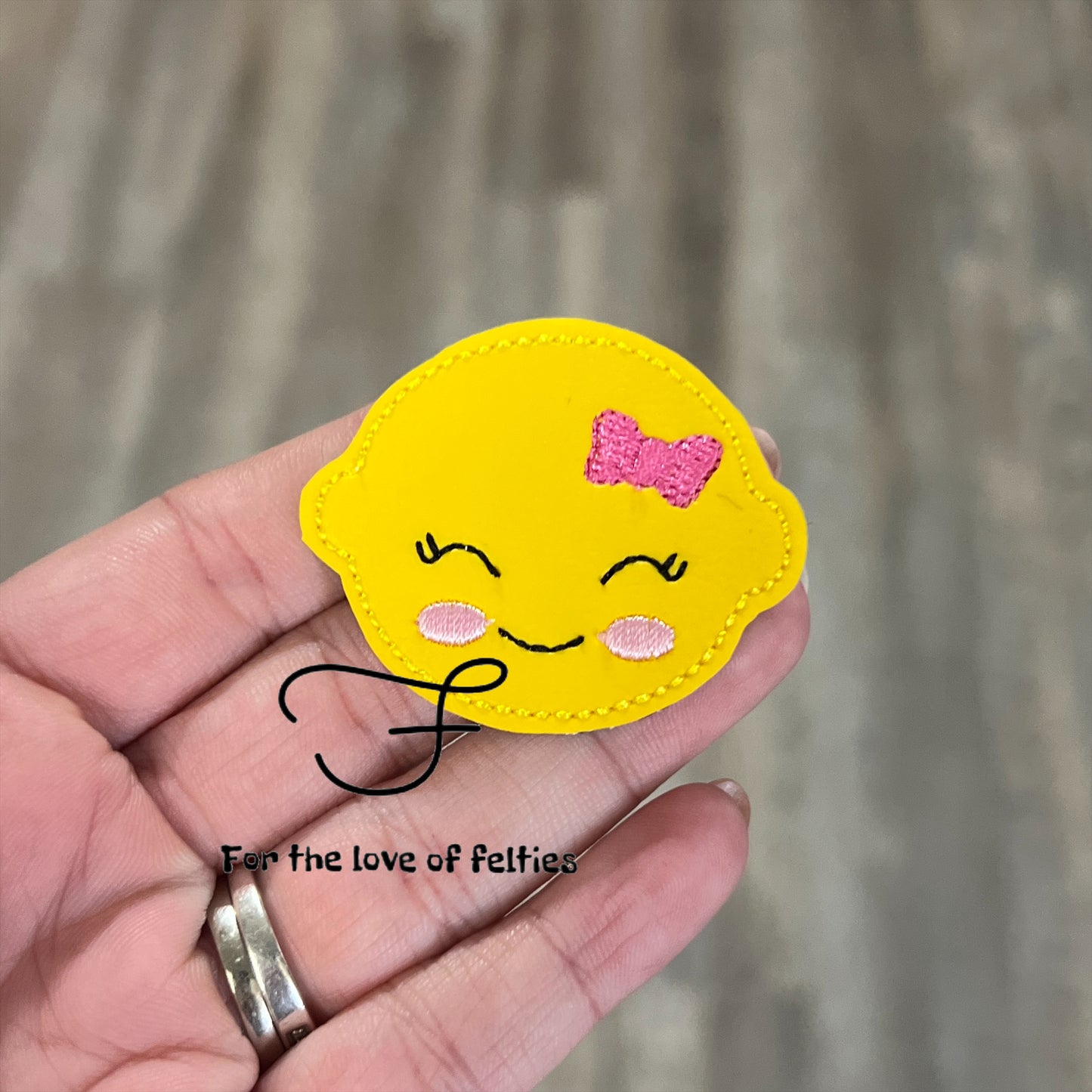 Smiling Lemon Feltie