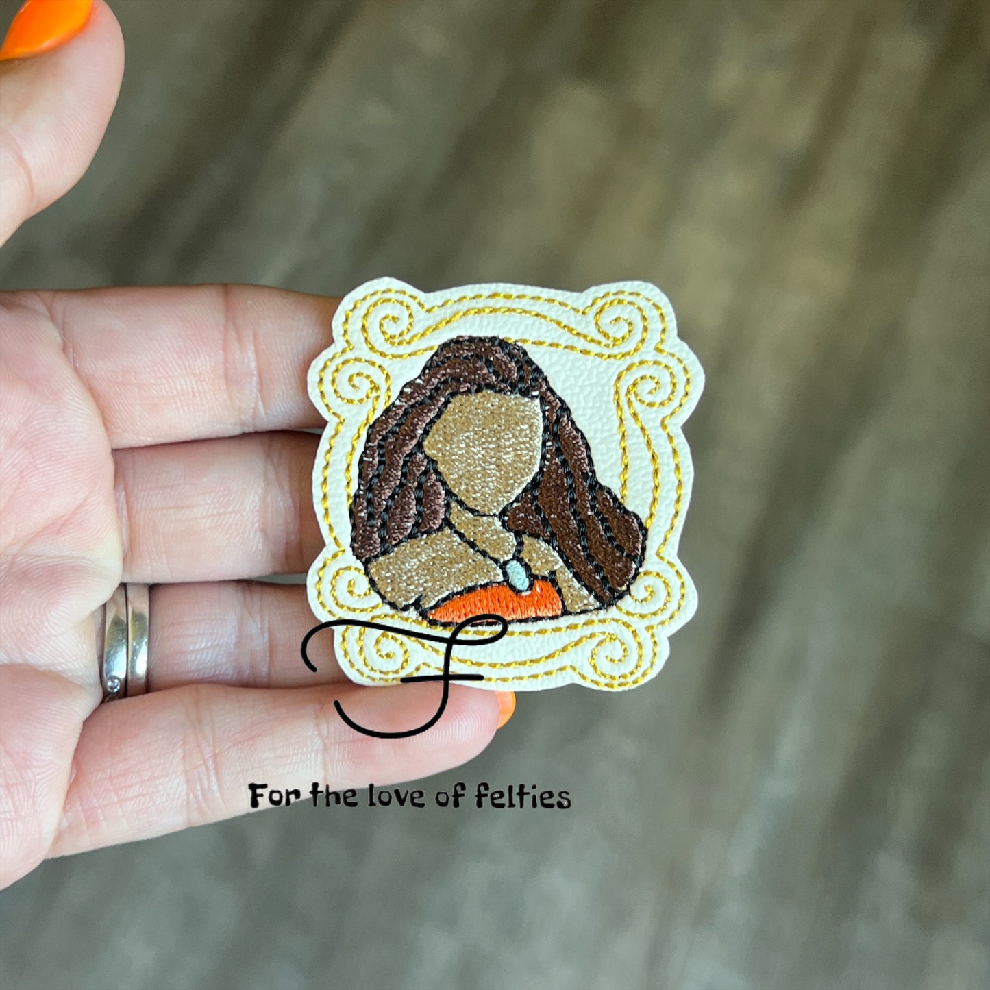 Island Frame Feltie