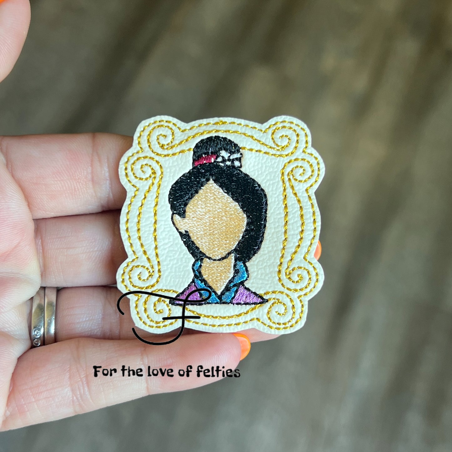 Warrior Princess Frame Feltie