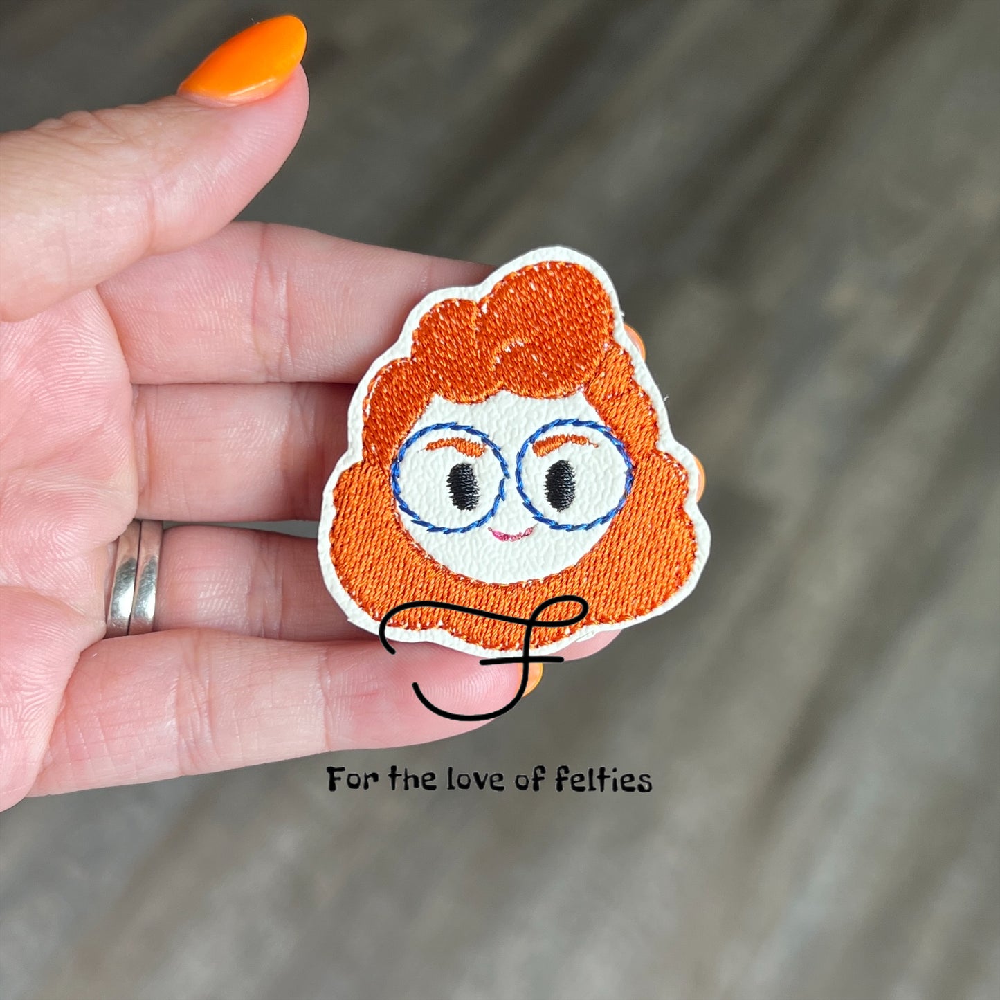 Cutesy Mertle Head Feltie