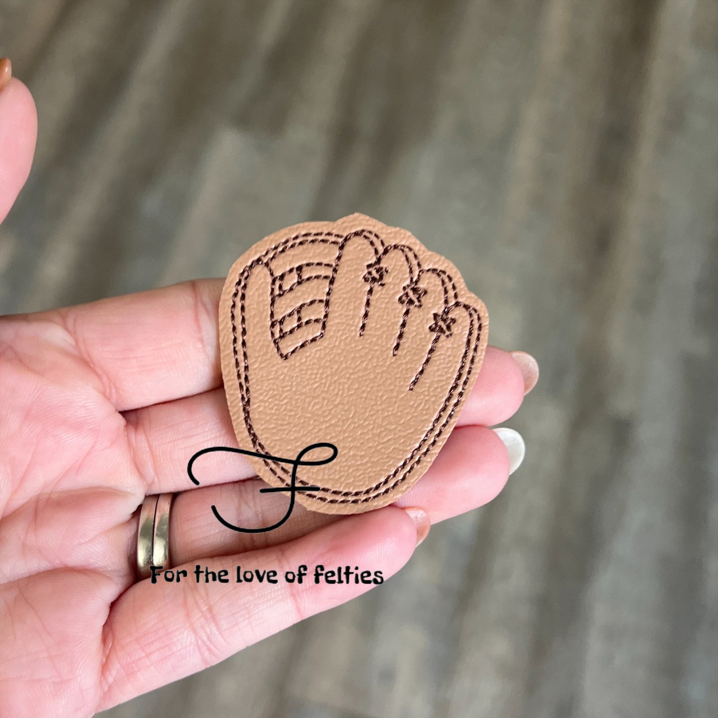 Baseball Glove Feltie