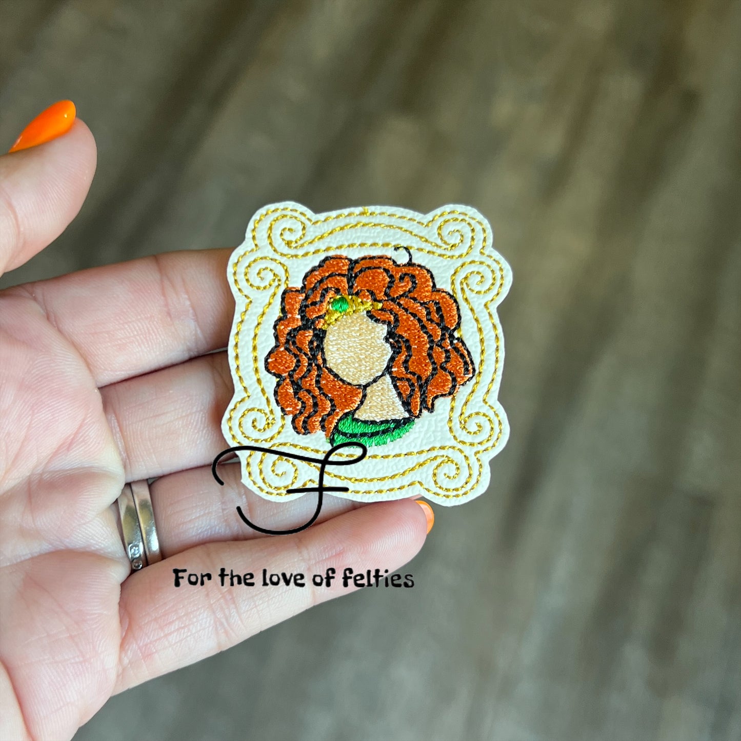 Irish Princess Frame Feltie