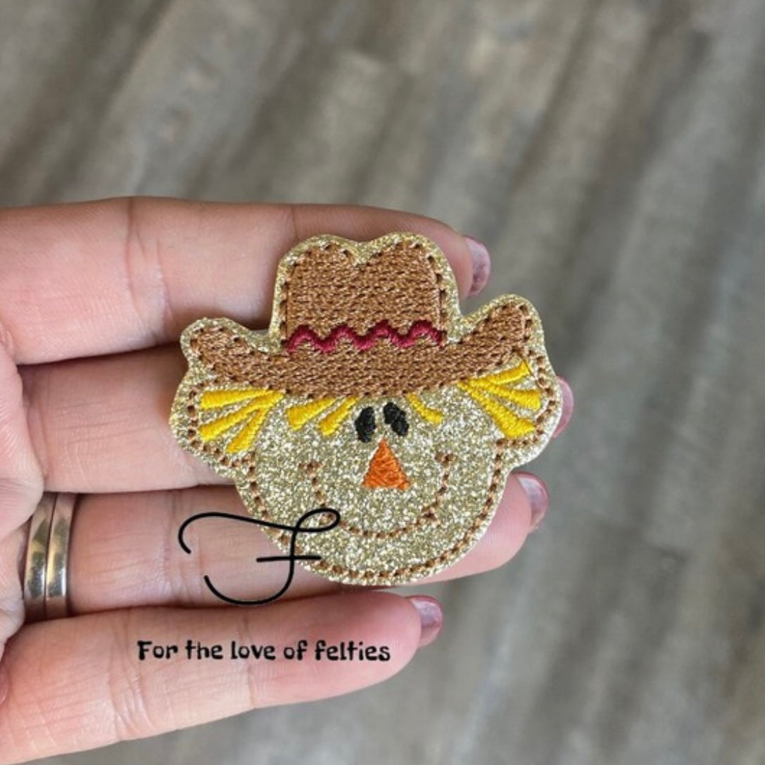 Happy Scarecrow Feltie