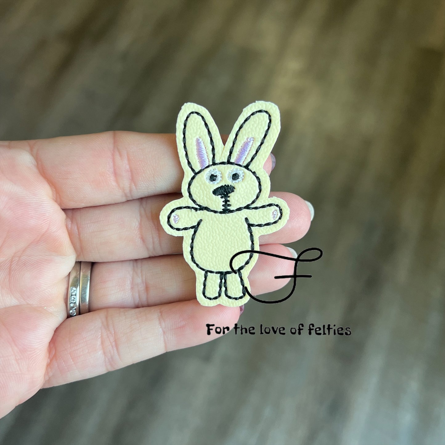 Story Book Bunny Feltie
