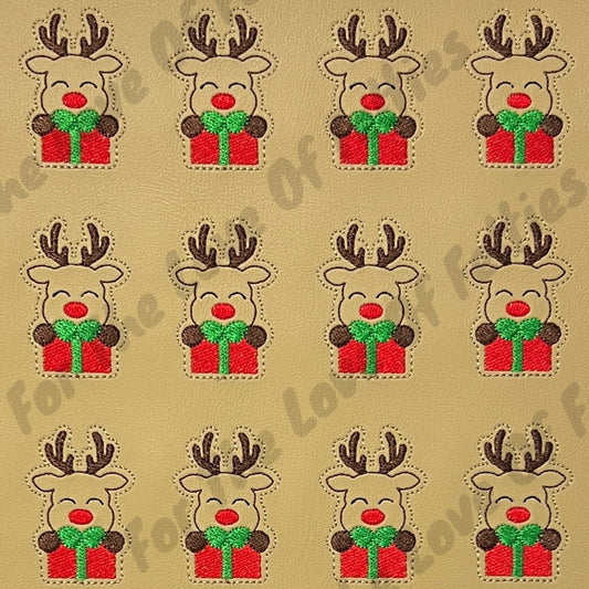 Gift Holding Reindeer Feltie