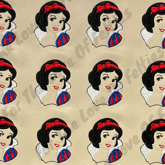 Poison Apple Princess Feltie