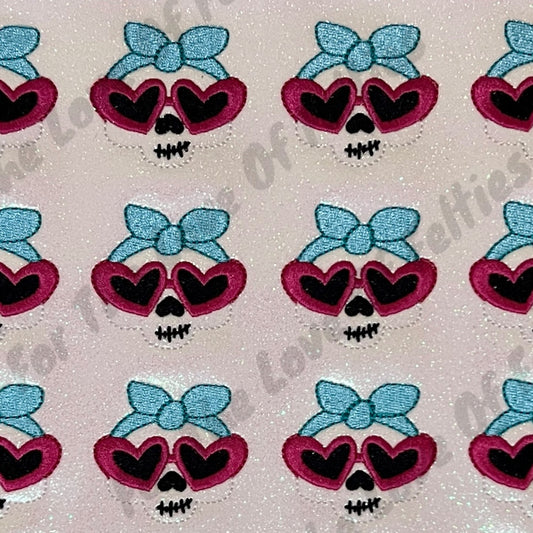 Skull With Heart Glasses Feltie