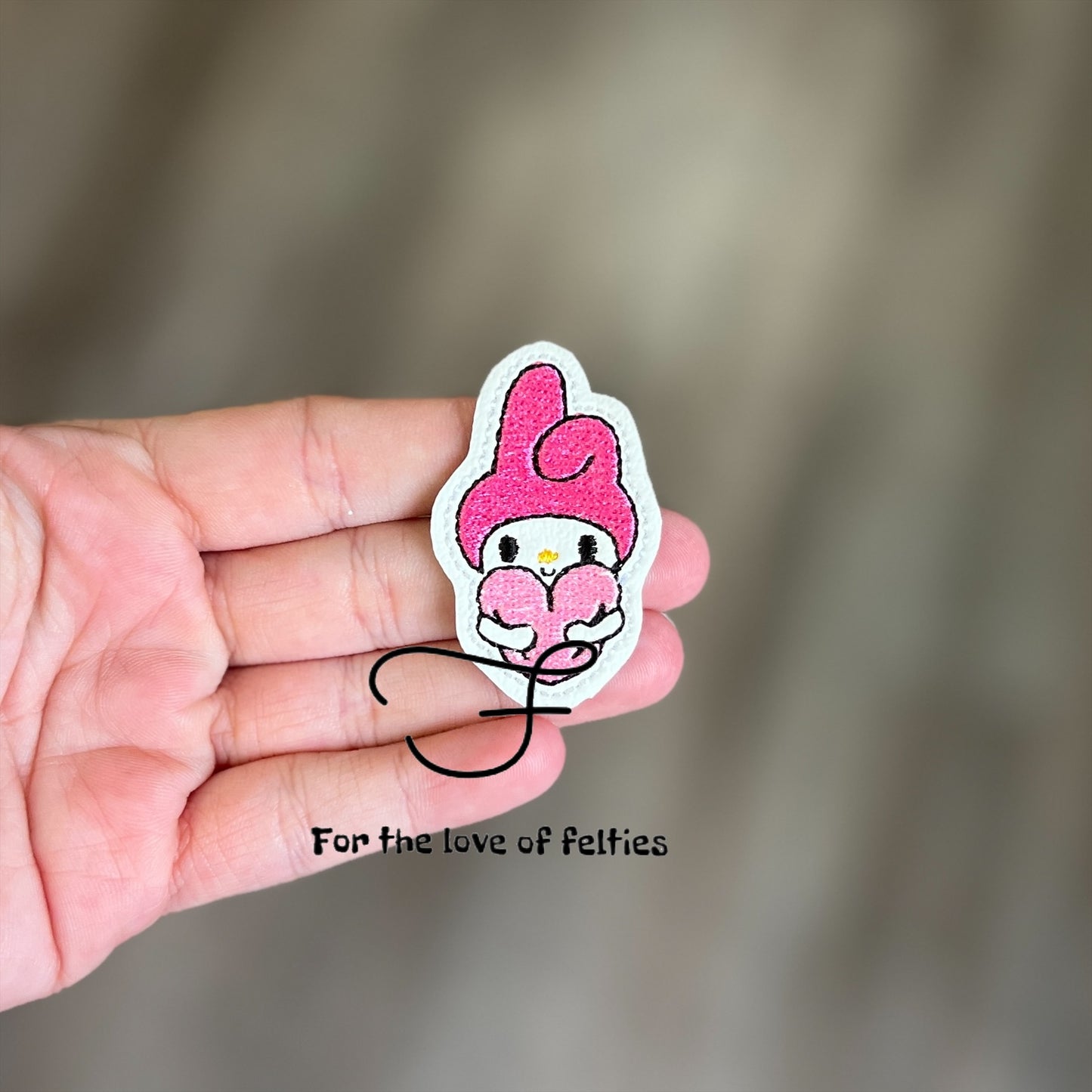 Melody Pocket Hug Feltie