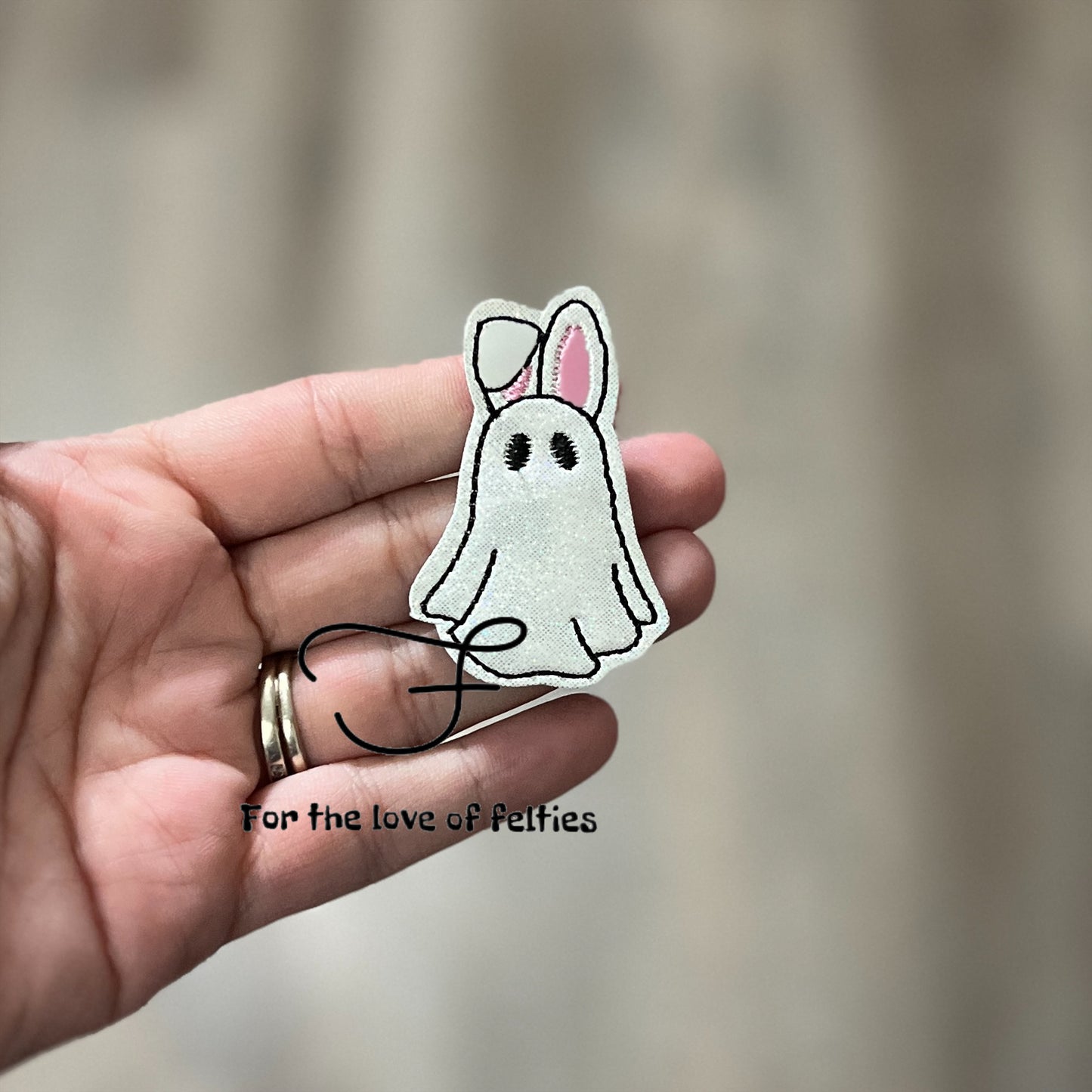 Bunny Ghost Feltie