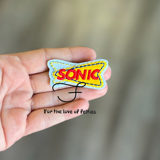 Sonic Feltie