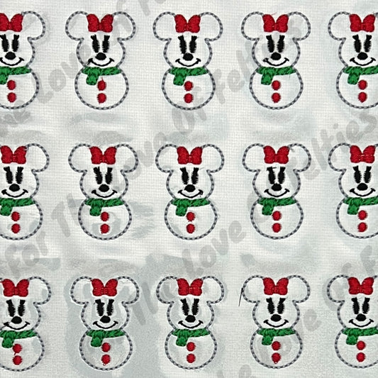 Mrs. Mouse Snowman Feltie