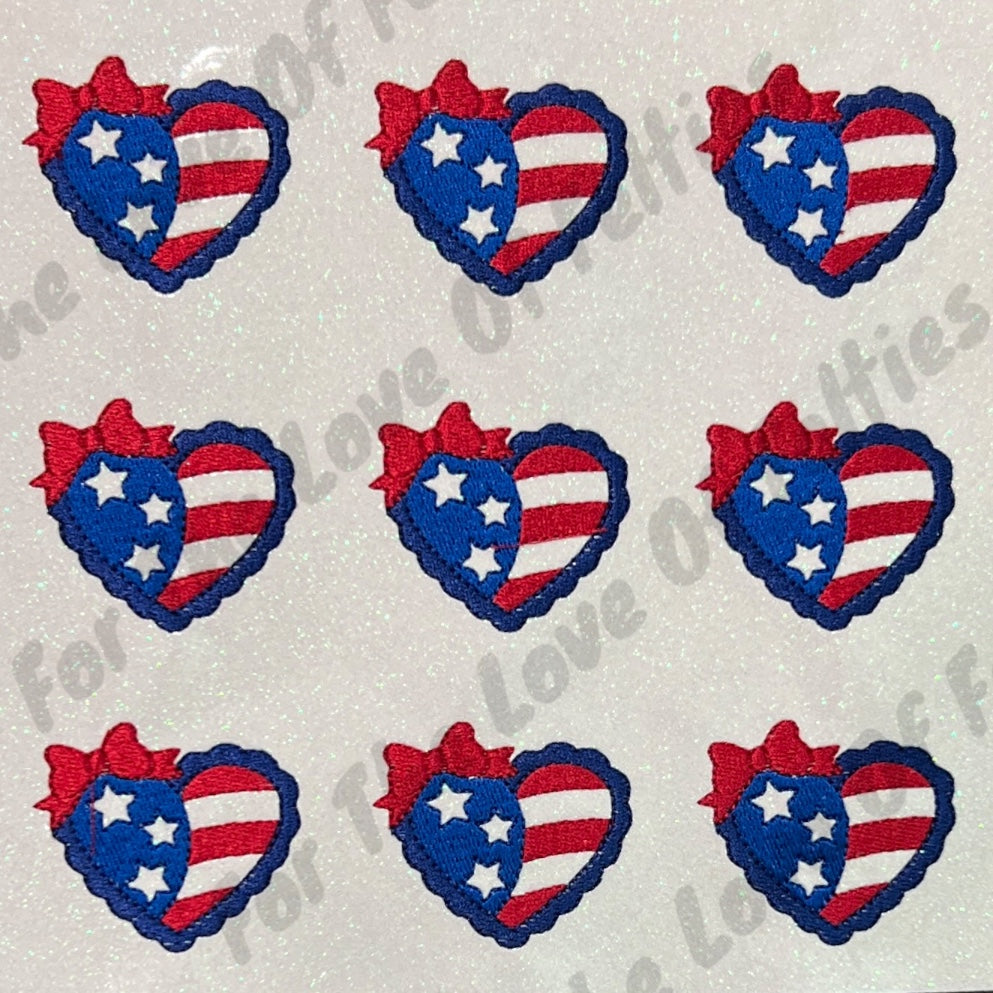 Scalloped Flag Heart Feltie
