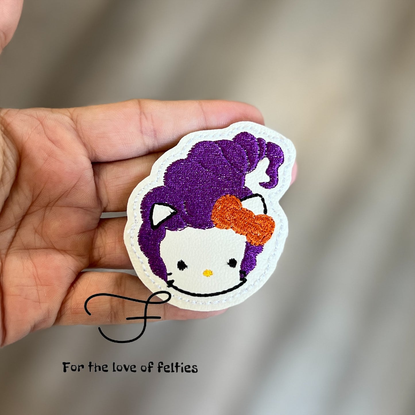 HK Sanderson Sisters Feltie