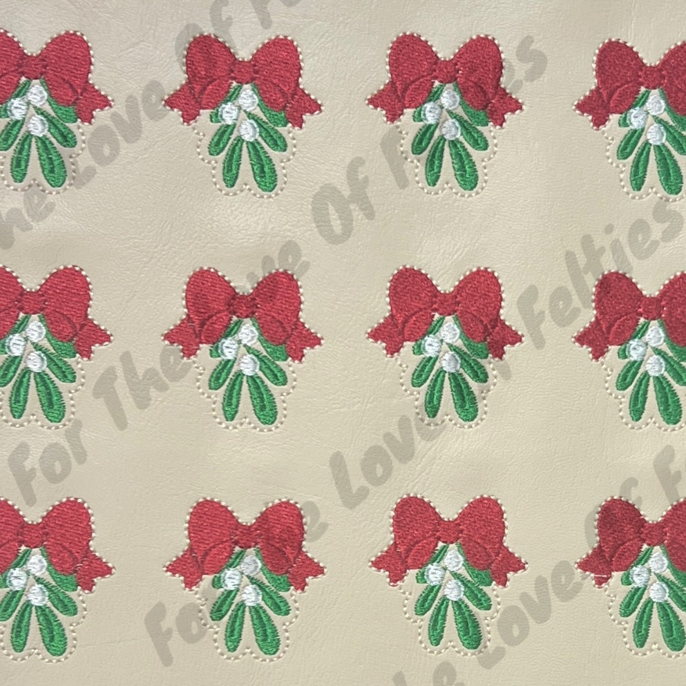Traditional Mistletoe Feltie