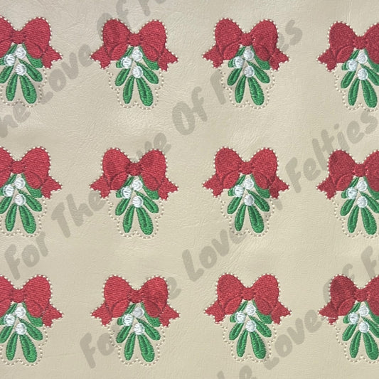 Traditional Mistletoe Feltie