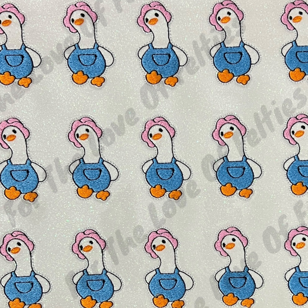 Vintage Goose In Overalls Feltie