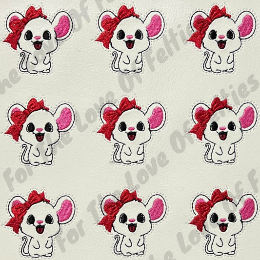 White Christmas Mouse Feltie