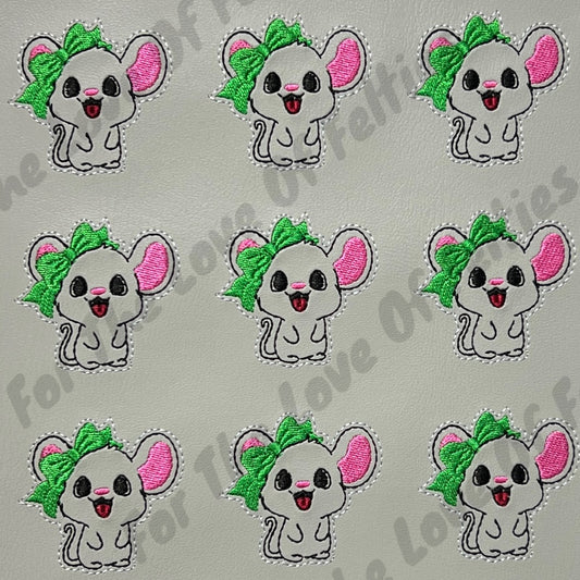 Grey Christmas Mouse Feltie