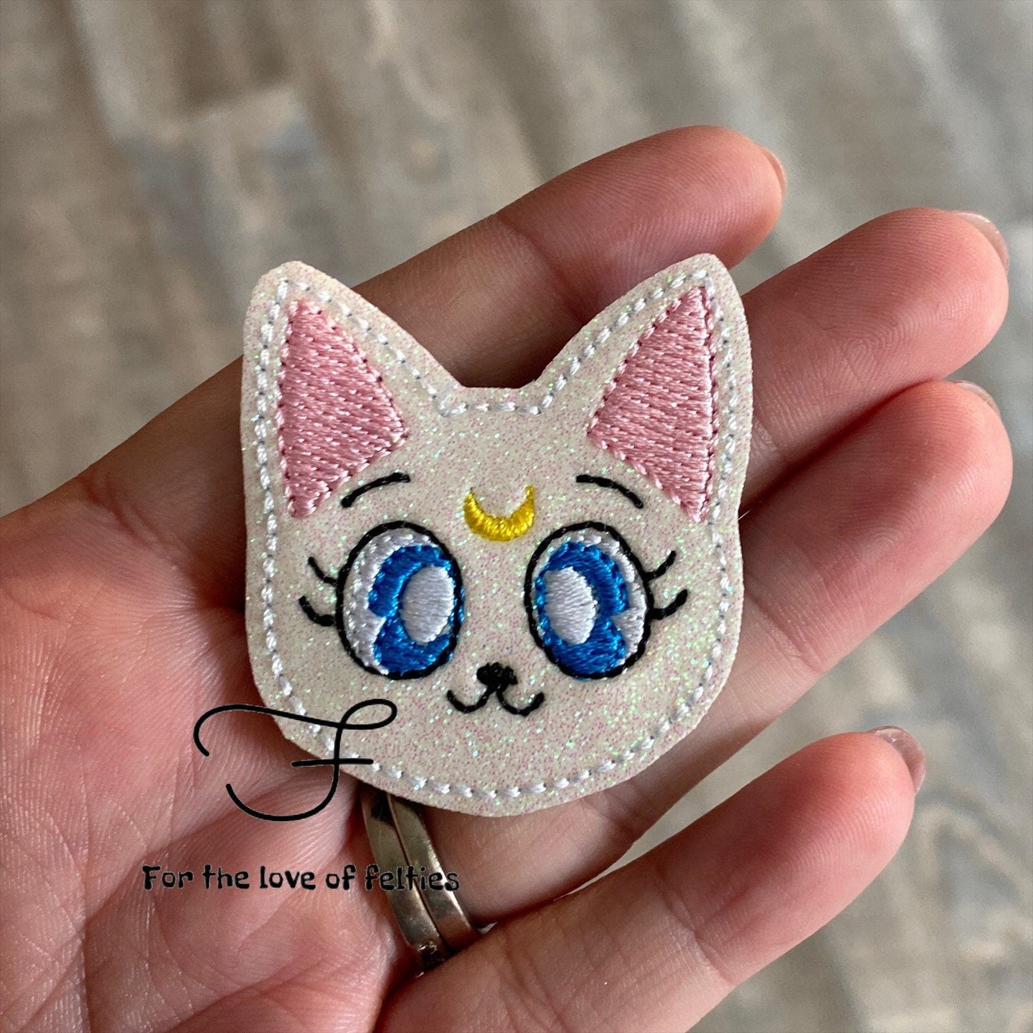 White Moon Cat Feltie