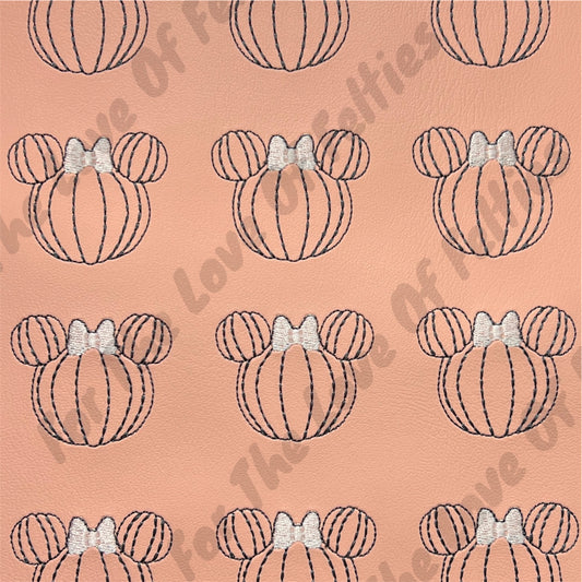Ms. Mouse Pumpkin Feltie