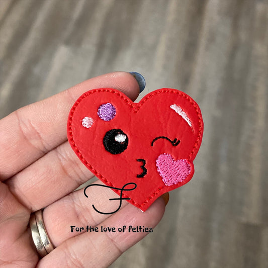 Kiss Heart Feltie