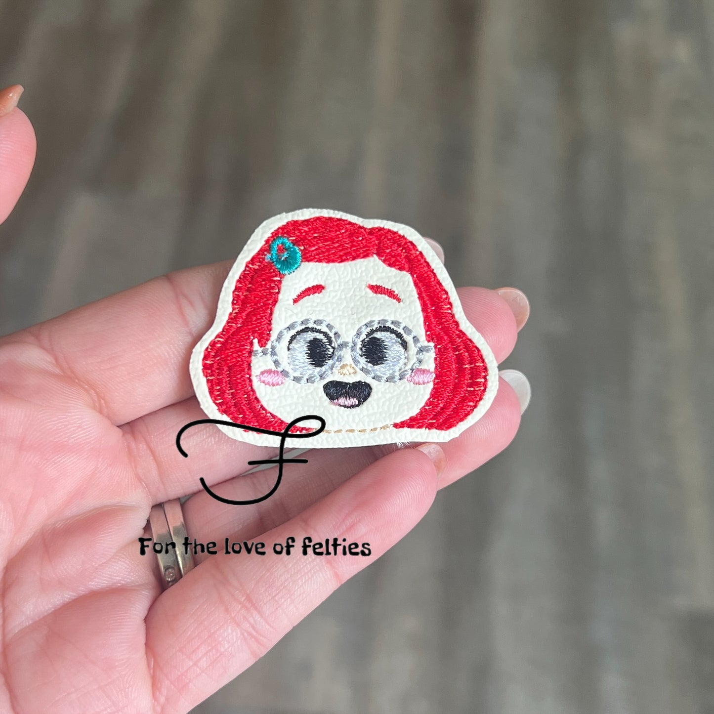 Happy Mei Changing Red Feltie