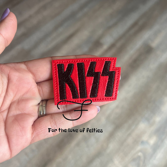 Kiss Feltie