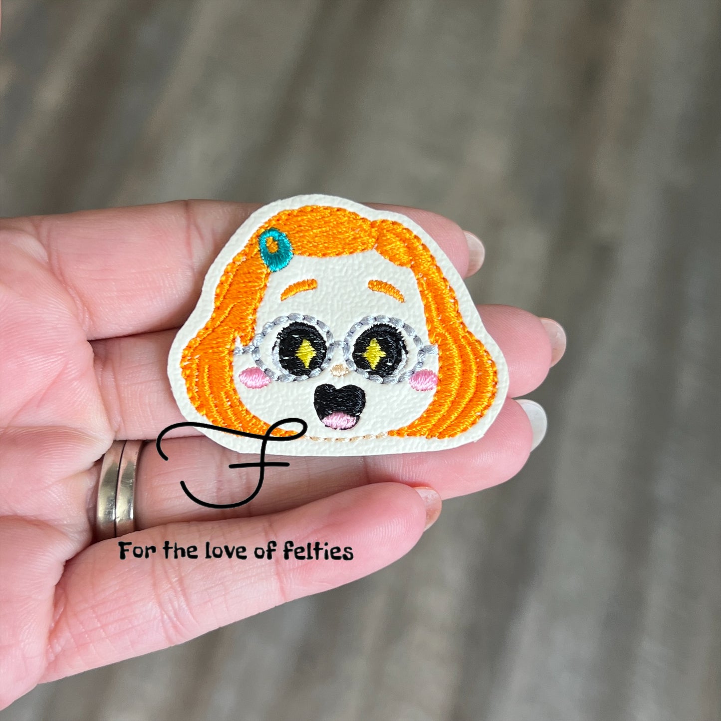 Excited Mei Changing Red Feltie