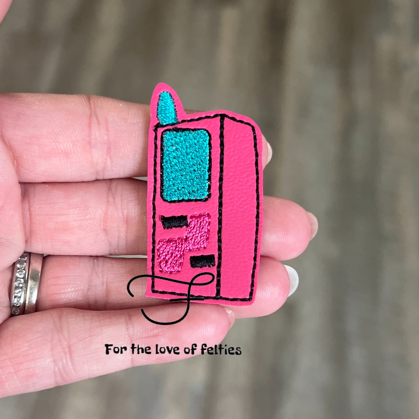 Adventure Phone Feltie