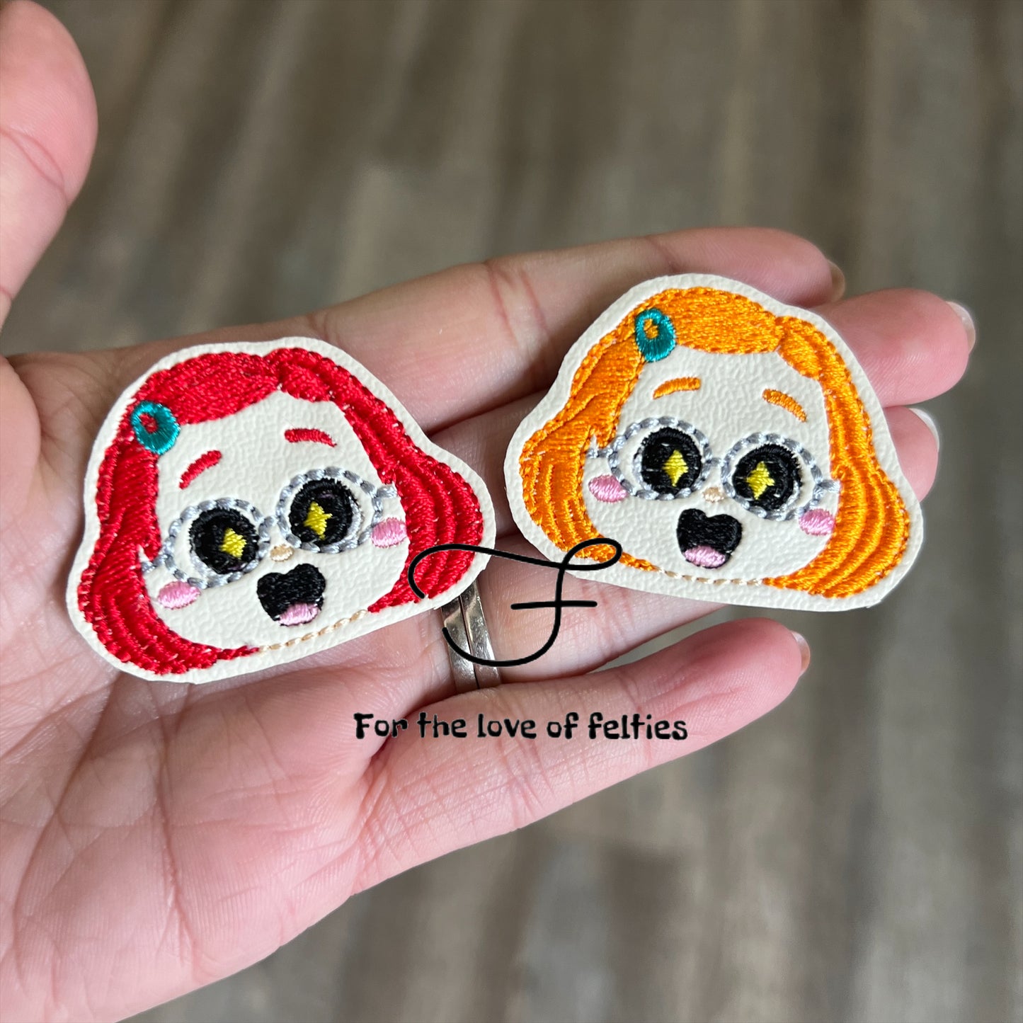 Excited Mei Changing Red Feltie